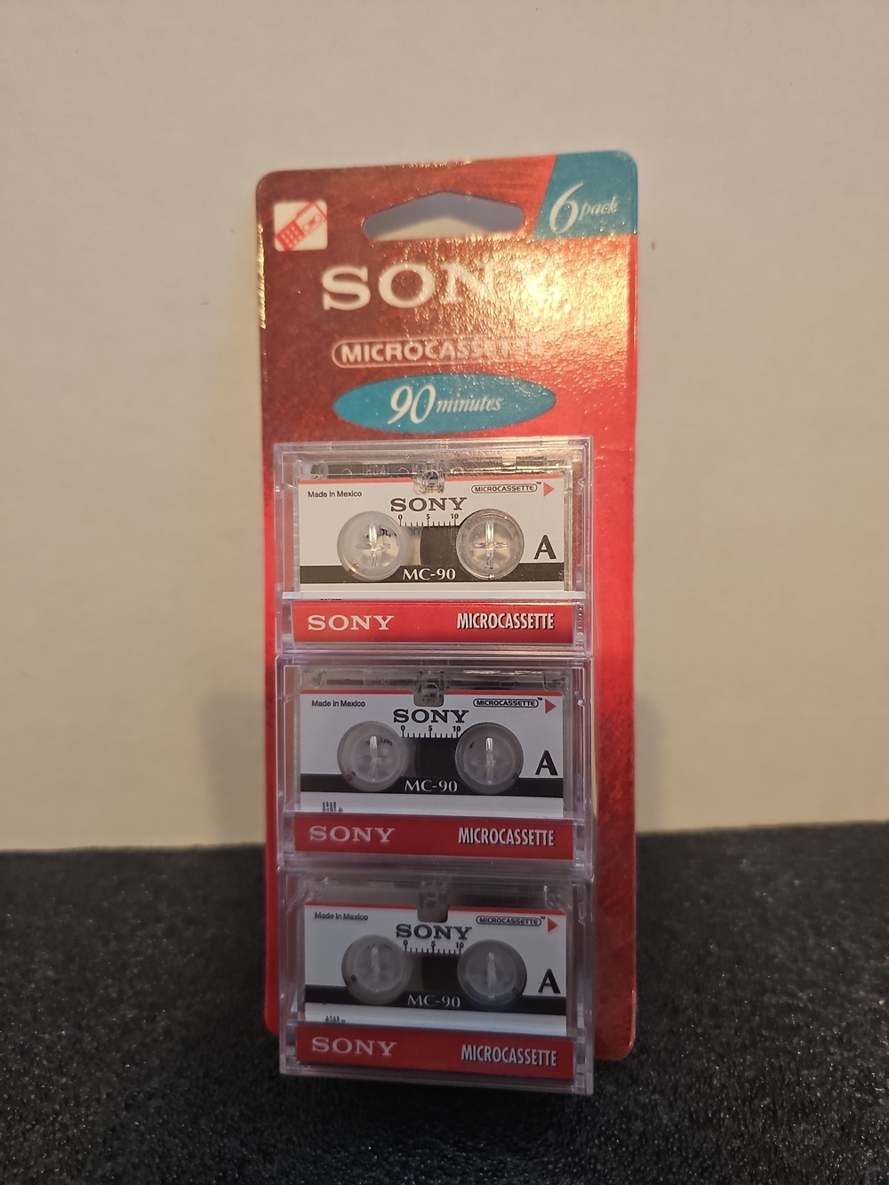 Sony Microcassette 3-Pack – White & Red